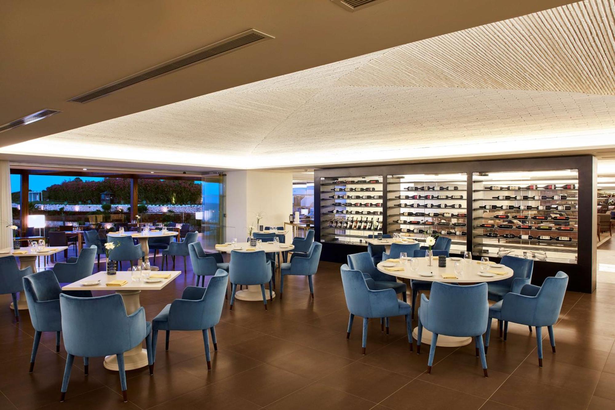 티볼리 카르보에이루 알가르브 리조트 외부 사진 The interior of the restaurant