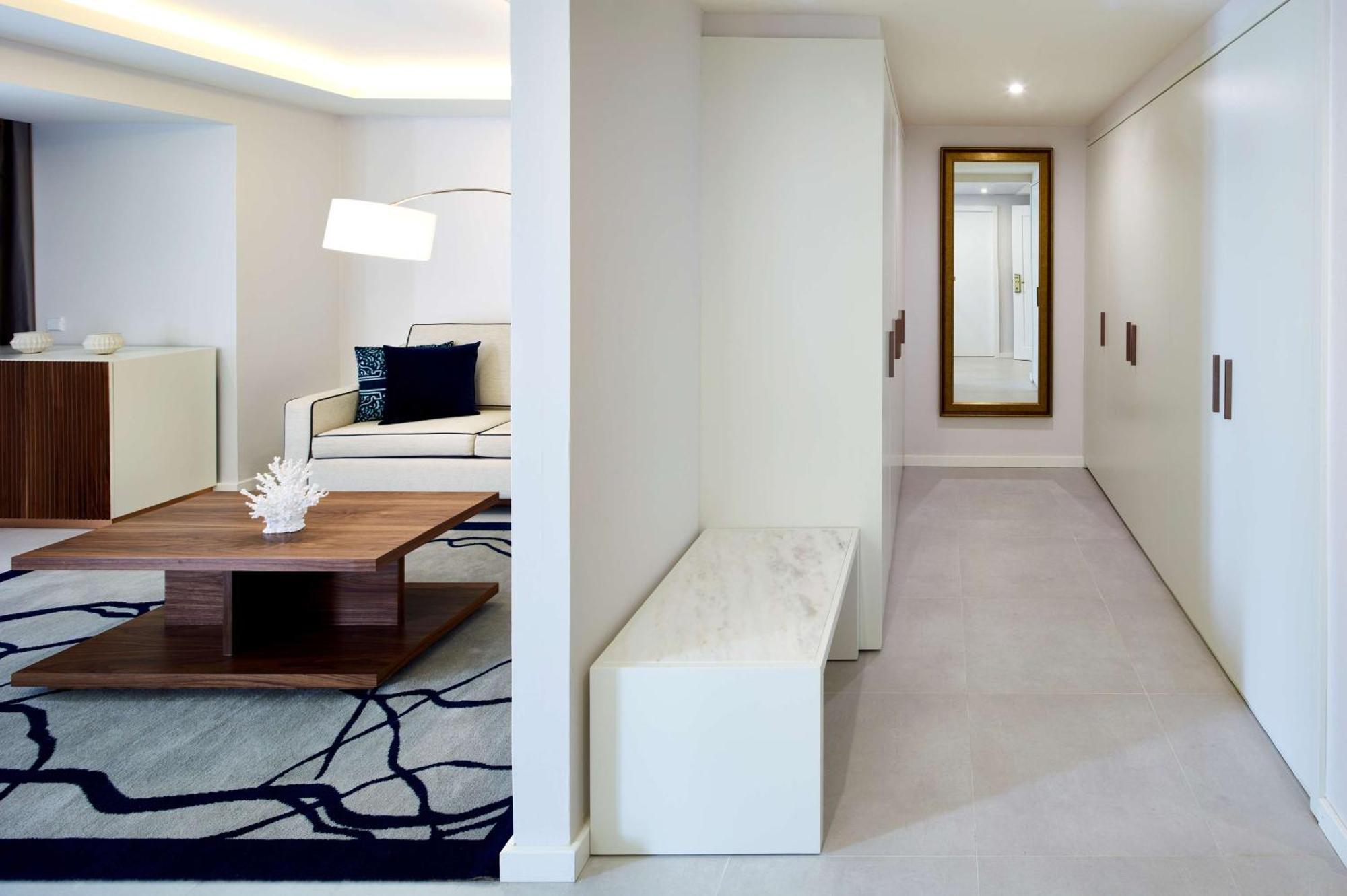 티볼리 카르보에이루 알가르브 리조트 외부 사진 Interior of a suite at the Mandarin Oriental, Munich