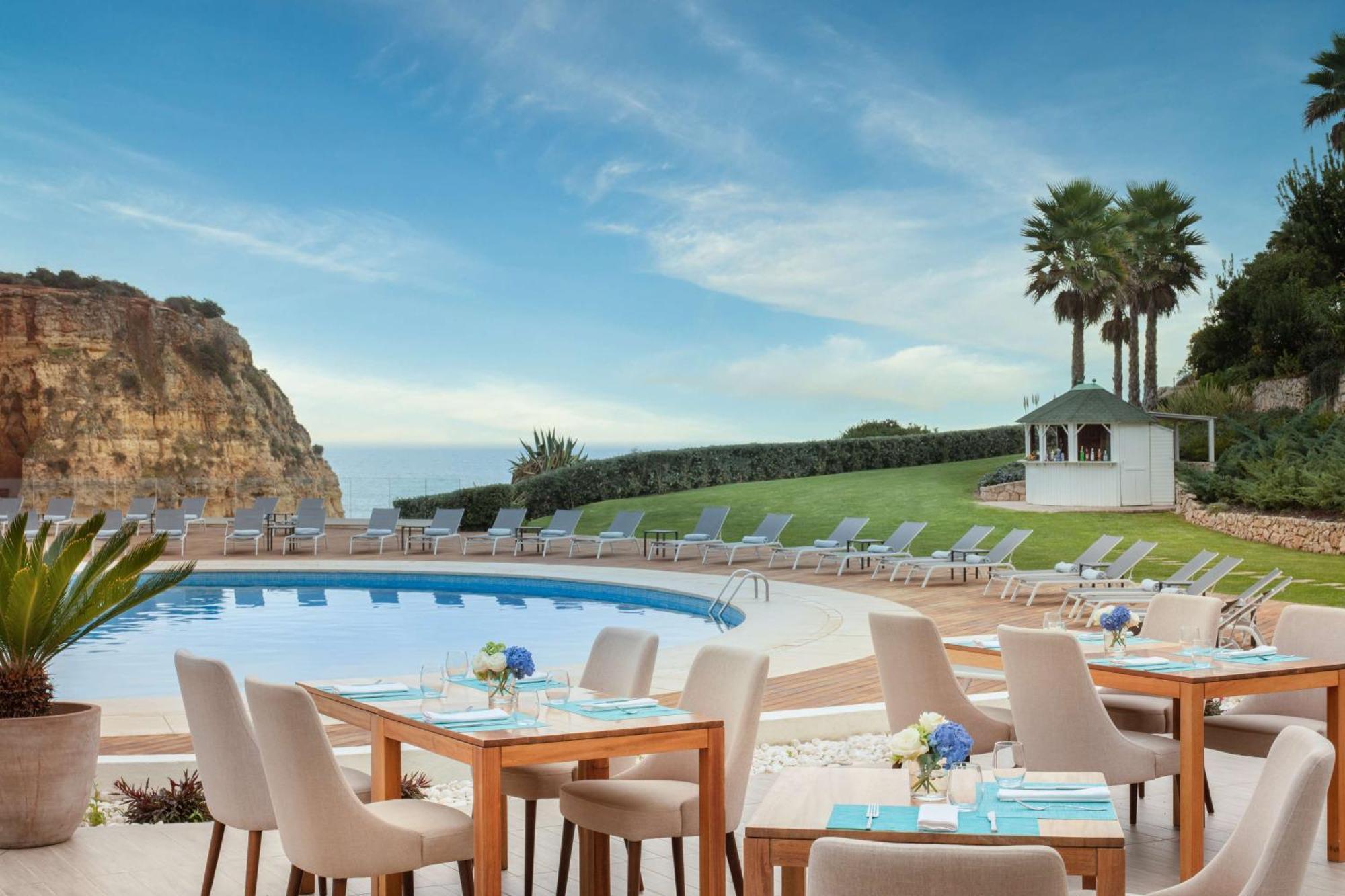 티볼리 카르보에이루 알가르브 리조트 외부 사진 Pool at the Hotel